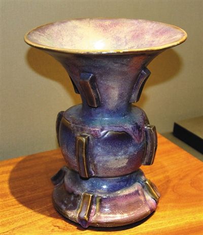 元至明初鈞窯玫瑰紫釉出戟尊 釉色變化萬千異彩紛呈--文化--人民網