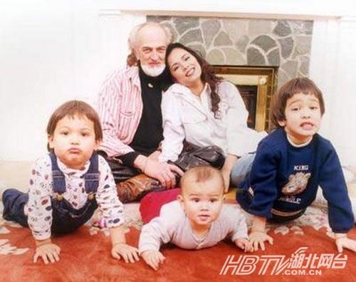 <em>已婚</em>老外在华又<em>同居</em>生子原配跨国告状 糊涂的