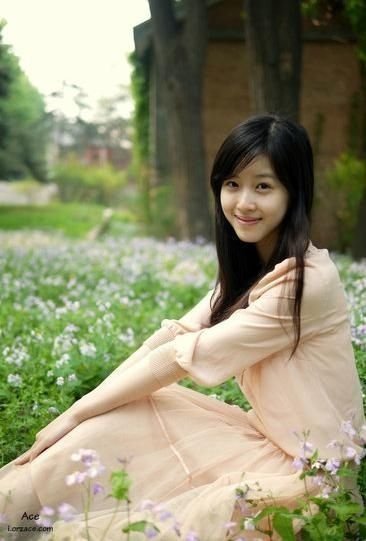 奶茶妹妹前男友与现女友艳照流出