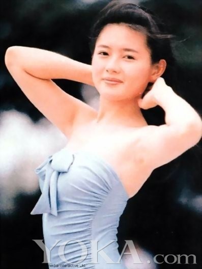 麦当娜18岁<em>裸体</em>写真曝光 还原女星最初青涩的