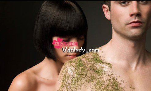 男女两性:吸吮乳头 性爱挑逗升级快感(组图)