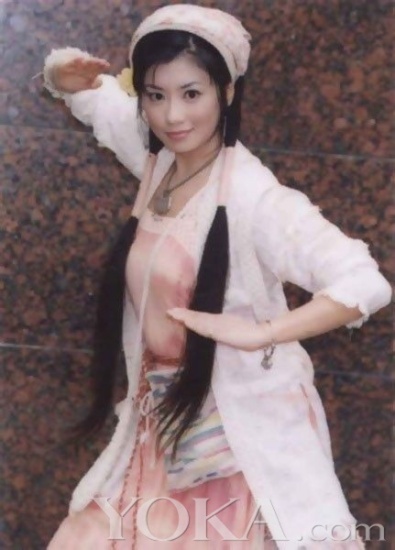 麦当娜18岁裸体<em>写真</em>曝光 还原<em>女星</em>最初青涩的