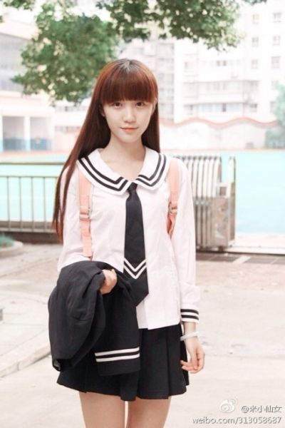 最美校服女生IT代码女神引领清纯女神路线 娱乐