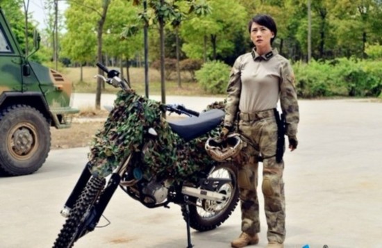 《我是特种兵之火凤凰》:最<em>美女</em>汉子G奶爆乳合