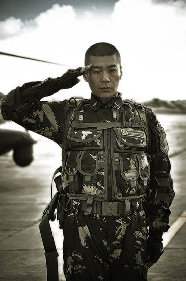 《我是特种兵之火凤凰》富二代叶寸心裸替甘露