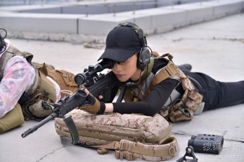 火凤凰特种兵全集完整版 9712898244344261587.jpg