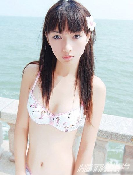 小伙天生男女两套生殖系统+<em>17岁女孩</em>存<em>男性化</em>