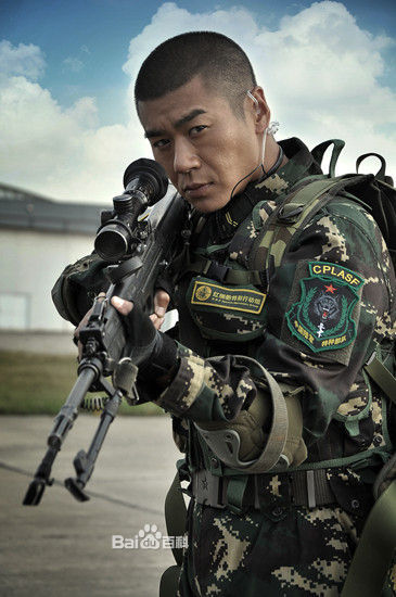 《我是特种兵之火凤凰》剧情盘点 女兵比基尼