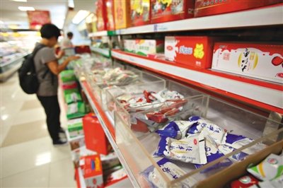 专家辟谣喝牛奶致癌：实在担心激素可选脱脂奶