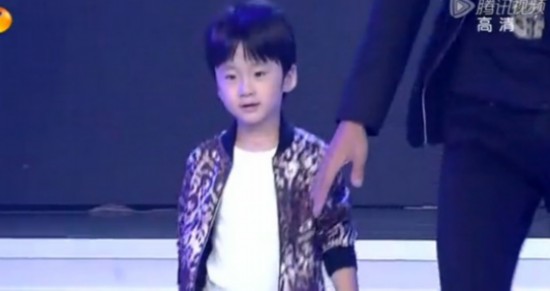 其实张亮曾带儿子天天参加过《快乐大本营》的