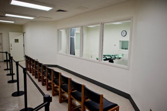 记者探秘死刑注射 亲属可看注射死刑全过程(图