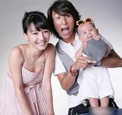 娱圈畸形父女恋明星情侣真实年龄差:吴奇隆刘