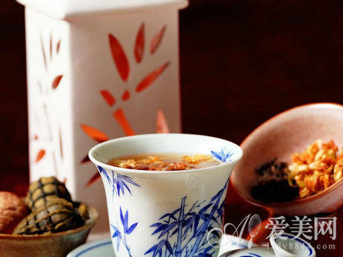 蜂蜜与茉莉花茶能一起喝吗