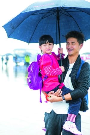 田亮表示《爸爸去哪儿》删掉了一些他哄<em>女儿</em>的