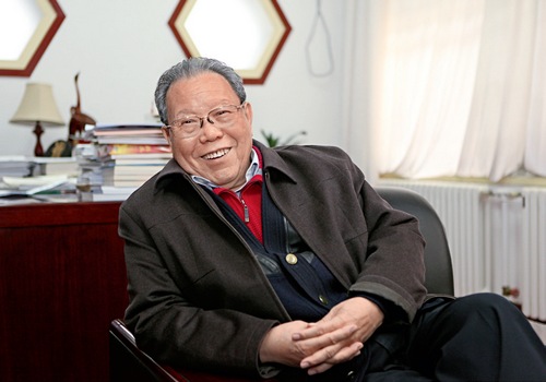 密切党同人民群众血肉联系始终保持为民务实清