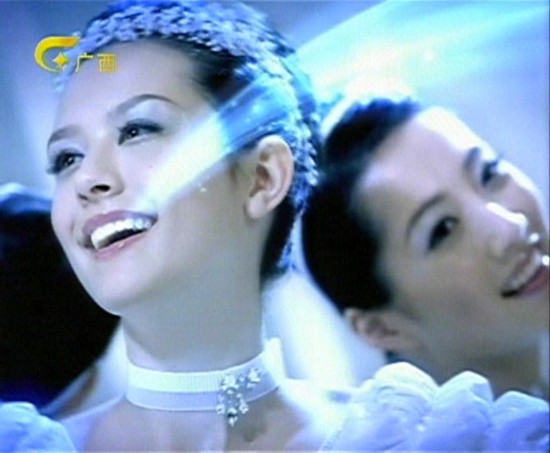 薇郭碧婷宋慧乔 那些高贵大气上档次的<em>广告</em>美
