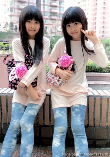台湾萝莉<em>双胞胎姐妹</em>花7年大变身 清纯指数完爆