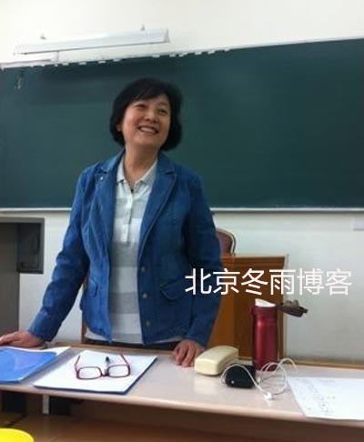 <em>央视</em>新闻<em>女主播杜宪</em>