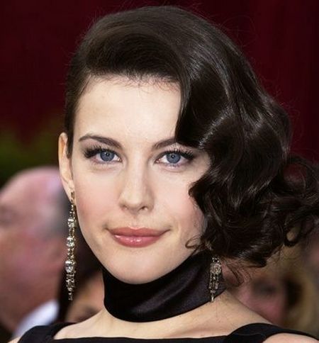 好莱坞女星晚装发型 经典不过时的典范