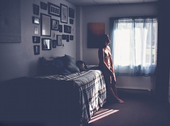 摩门女教徒拍裸照抗议教规太保守