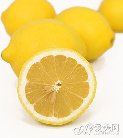 养生:番茄柠檬菠萝 6大减肥水果热量排行榜