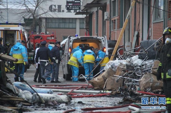 意大利一华人服装厂着火 致7死3伤(组图)