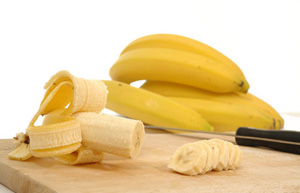 吃香蕉12大神奇养生功效:降低尿糖防癌