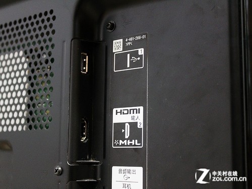 索尼kd-65x8500a机身侧面的hdmi(mhl)接口,耳机接口与usb接口