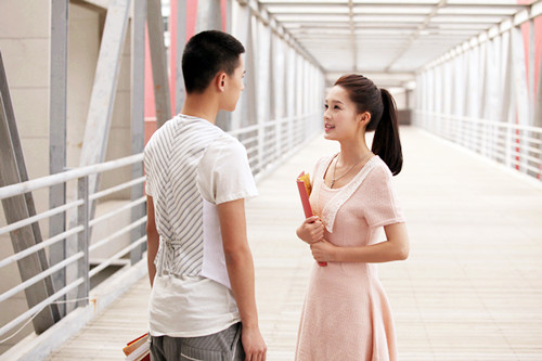 《花开半夏》30分集剧情介绍(含大结局) 李沁林申唯美