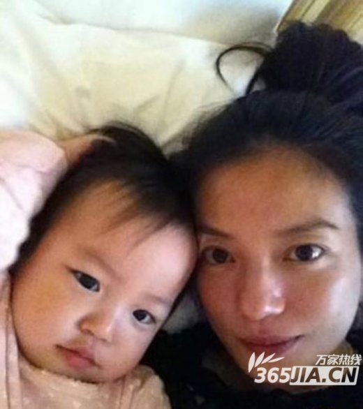 王菲窦靖童<em>赵薇</em>小四月 盘点娱乐圈超萌母女档