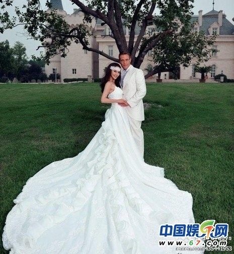 婚纱照亲_婚纱照亲吻照片(2)