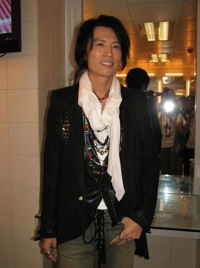 李亚鹏不近女色言论遭跟风造句 盘点明星失言