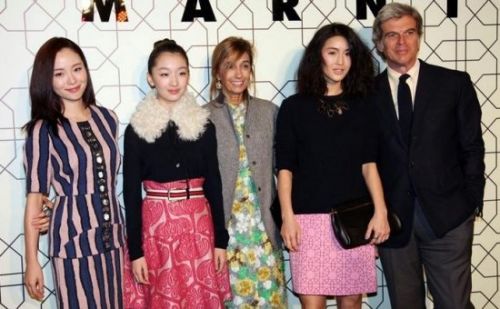 女星合影<em>暴露真实</em>年龄 高圆圆完胜李小璐(图)【