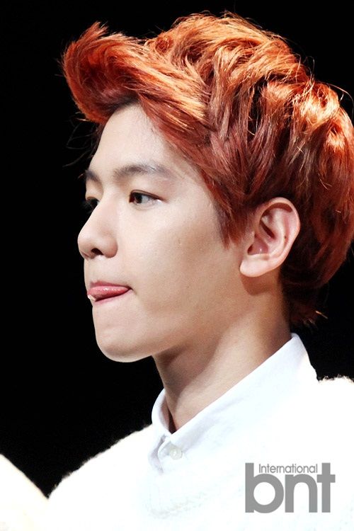 EXO变身白衣暖男 SISTAR孝琳下衣失踪似没穿