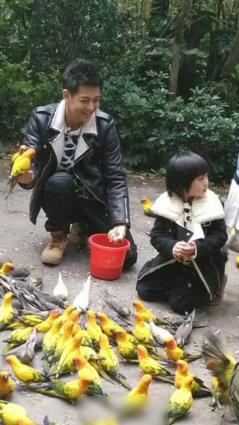 小<em>胖妞</em>王诗龄减肥成功被抛起 五宝贝智斗长毛