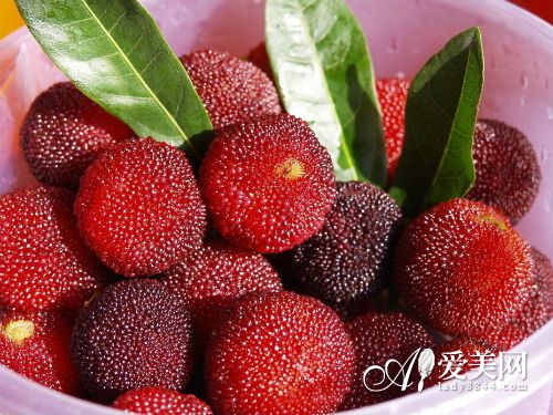 腹泻带来3大危害 多吃9食物可以快速止泻