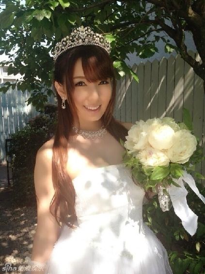 波多野结衣婚纱