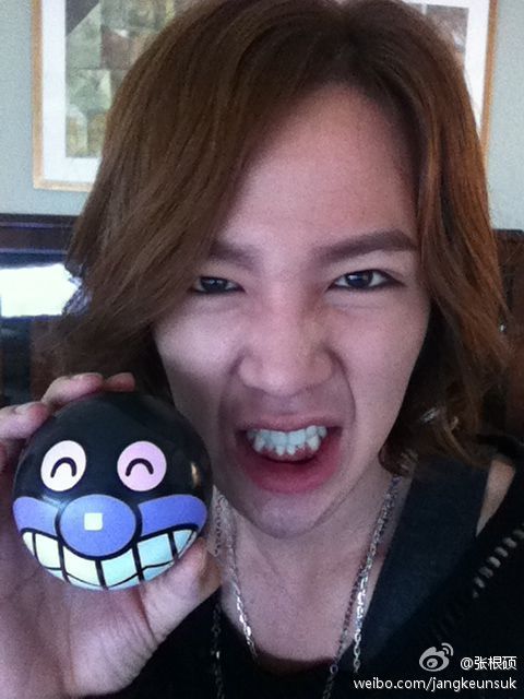 韩剧《<em>漂亮</em>男人》10.11集剧透 国民<em>妹妹</em>IU恋上