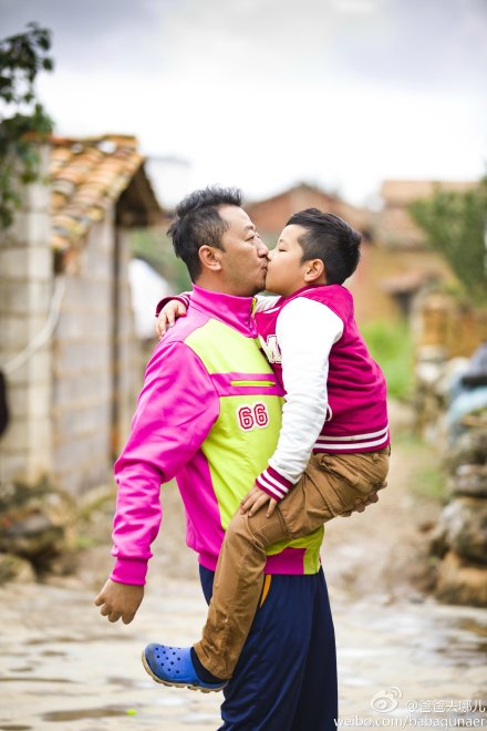 官林志颖张亮星爸泪撒现场 给孩子的一封信曝