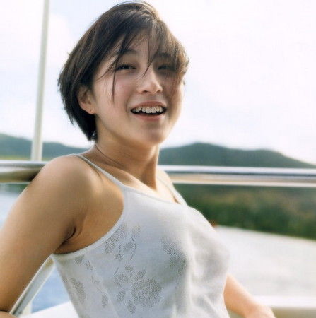 广末凉子新片变欲女 全裸床战遭<em>揉胸</em>(图) - 时尚