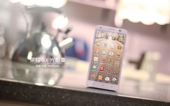 真八核白色大屏旗舰 荣耀3X手机图赏