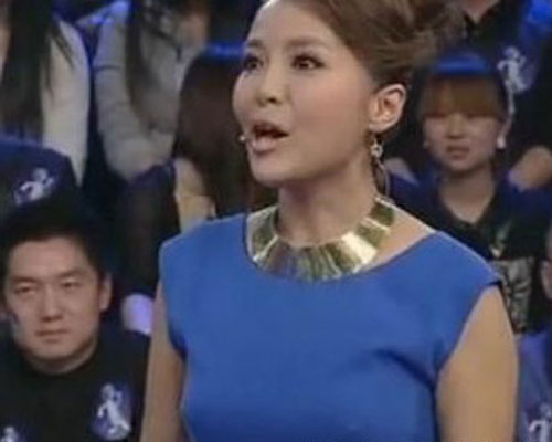 TV走光十大女星:裙子滑落露点没穿内衣<em>凸点</em>