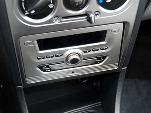 ľľ2012 1.3L 