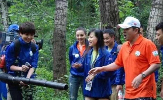 毕福剑女徒弟曝大尺度写真 现为央视主播