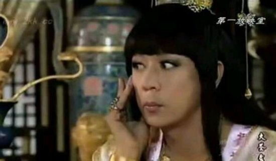 李准基何炅胡歌 看男星变长发黑丝高跟鞋萌妹