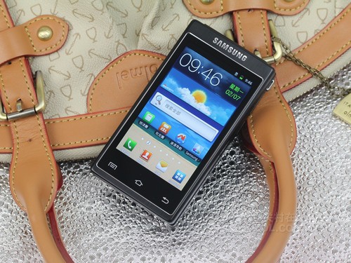 三星W999已降至6460元