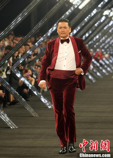 发刘德华周星驰+盘点那些邵逸夫捧红的一线男