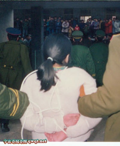 <em>枪毙</em>死刑犯<em>现场</em>照片集:揭秘中国早年死刑执行