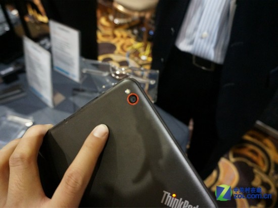 ר ThinkPad 8CES2014