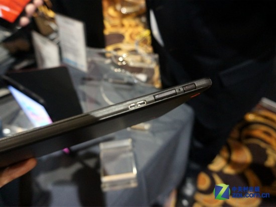 ר ThinkPad 8CES2014